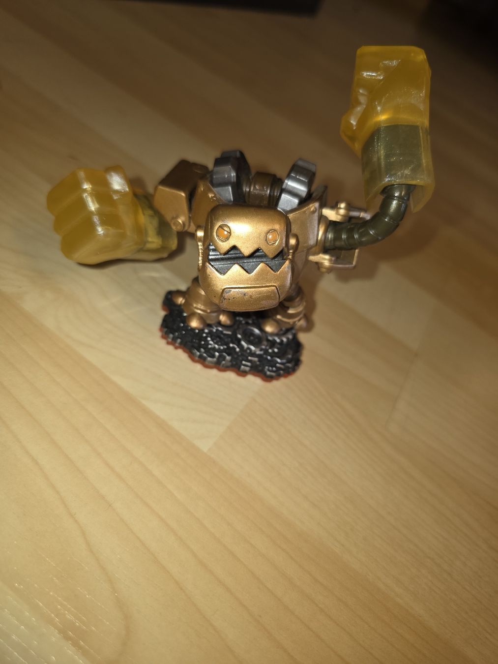 Statuette: skylander Figur - Jawbreaker – Usato da Hottwil venduto da Humanoidprincezz