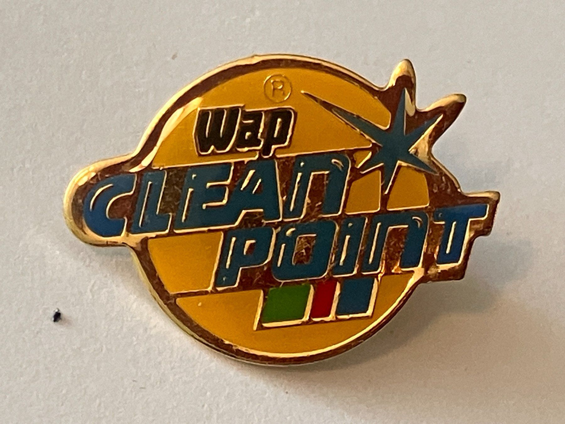 Placchette & Badge: 1 Pin WAP Cleanpoint – Usato da Basel venduto da djwwpp