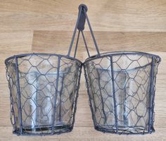 Panier en métal avec deux cache-pots en verre