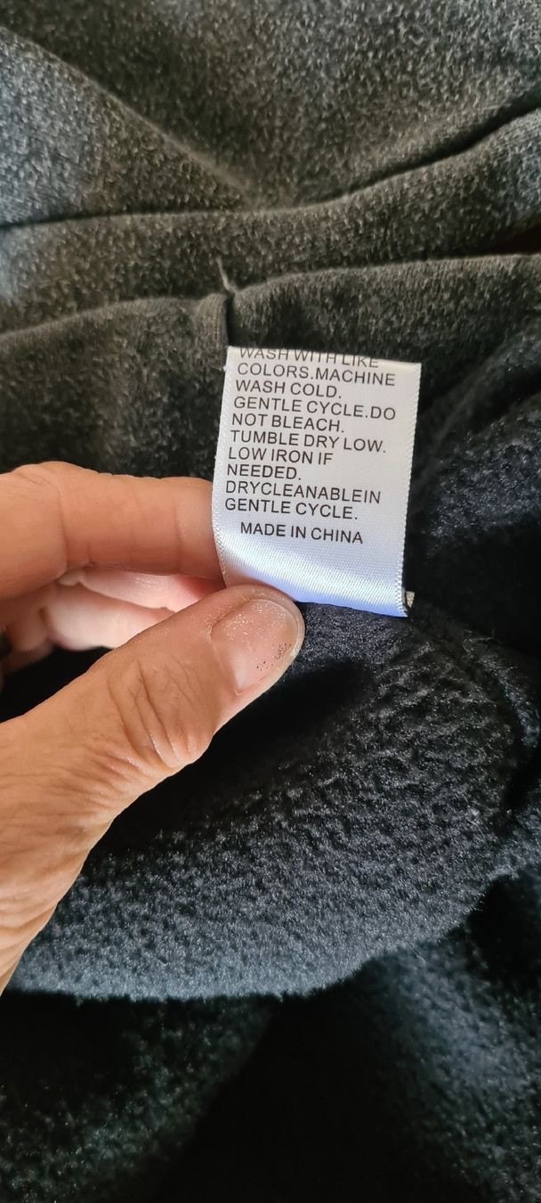 Maglioni & Felpe: Kapuzenpullover Grösse M – Usato da Untersiggenthal venduto da elisabeth076 5