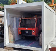 Container