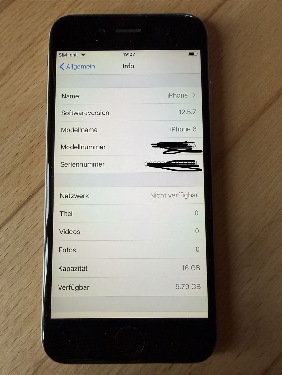 Apple Handys / Smartphones: IPhone 6 Spacegrey, 16 GB – Gebraucht aus Chur von Sim7000 7