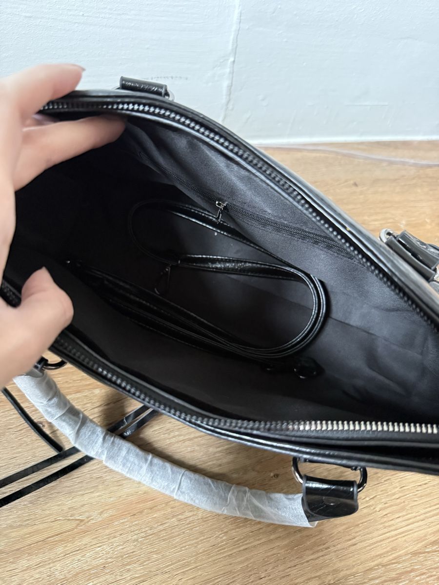 Borse da donna: Neue Tasche – Nuovo e nell'imballaggio originale da Zürich venduto da ant_ys75 2