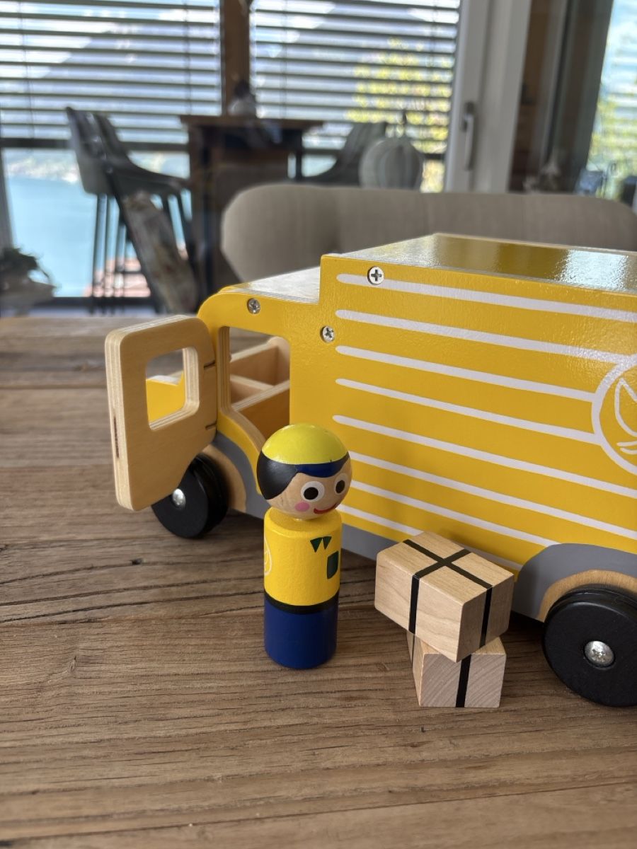 Giocattoli: Post Lieferwagen Holz – Nuovo e nell'imballaggio originale da Krattigen venduto da Landado 2