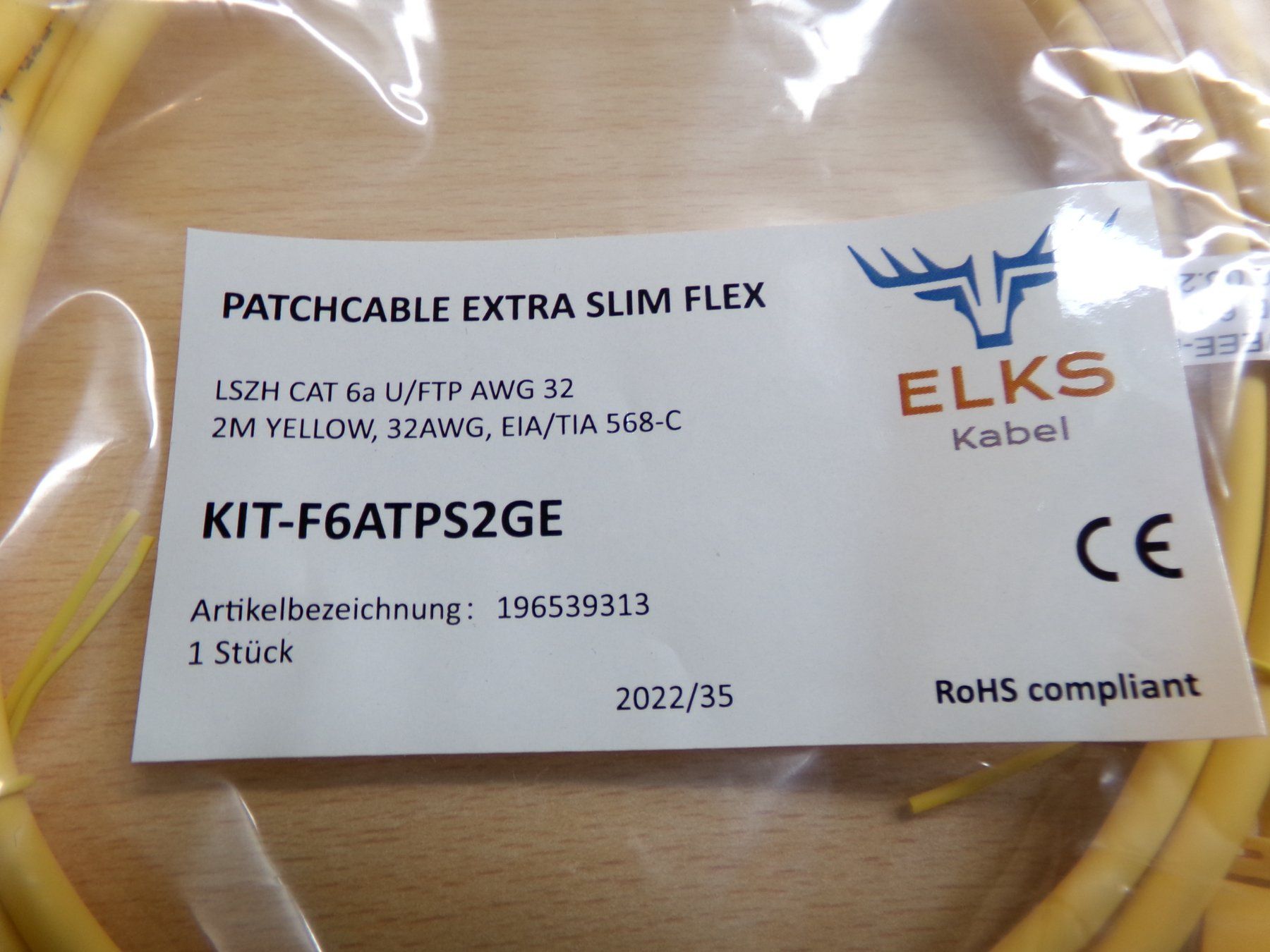 Câbles: Patchkabel Cat 6a gelb 2m – Neuf avec emballage d'origine à Hombrechtikon par HGK50 1
