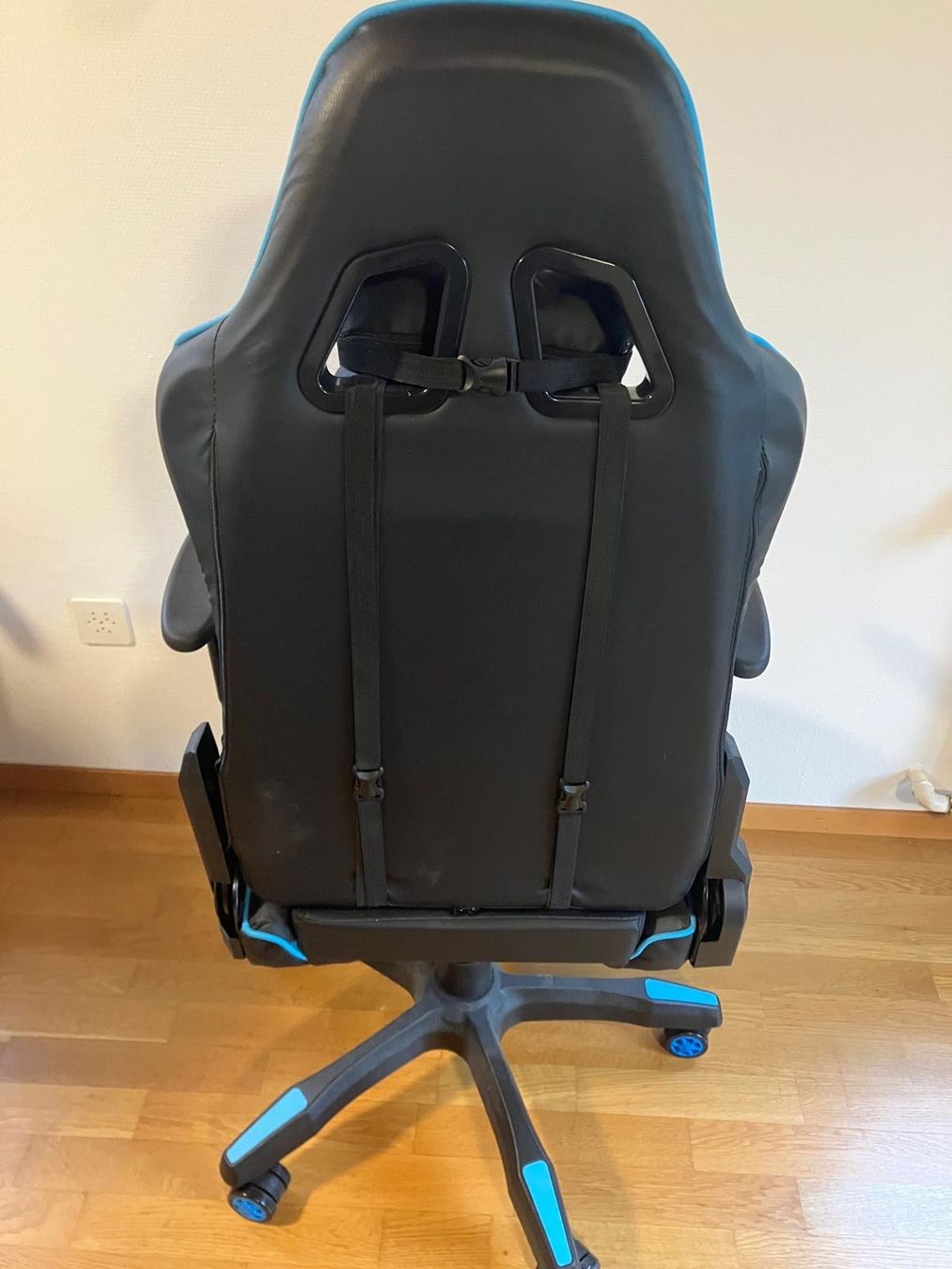 TecTake Stühle: Gaming-Stuhl – Gebraucht aus Goldach von jan_ls8b 1