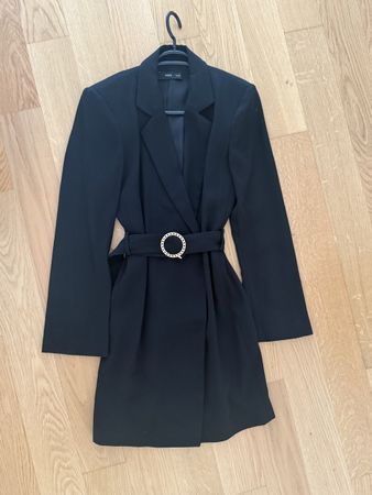 MNG Blazer Kleid schwarz Gr. XS wie neu perfekt für den Früh