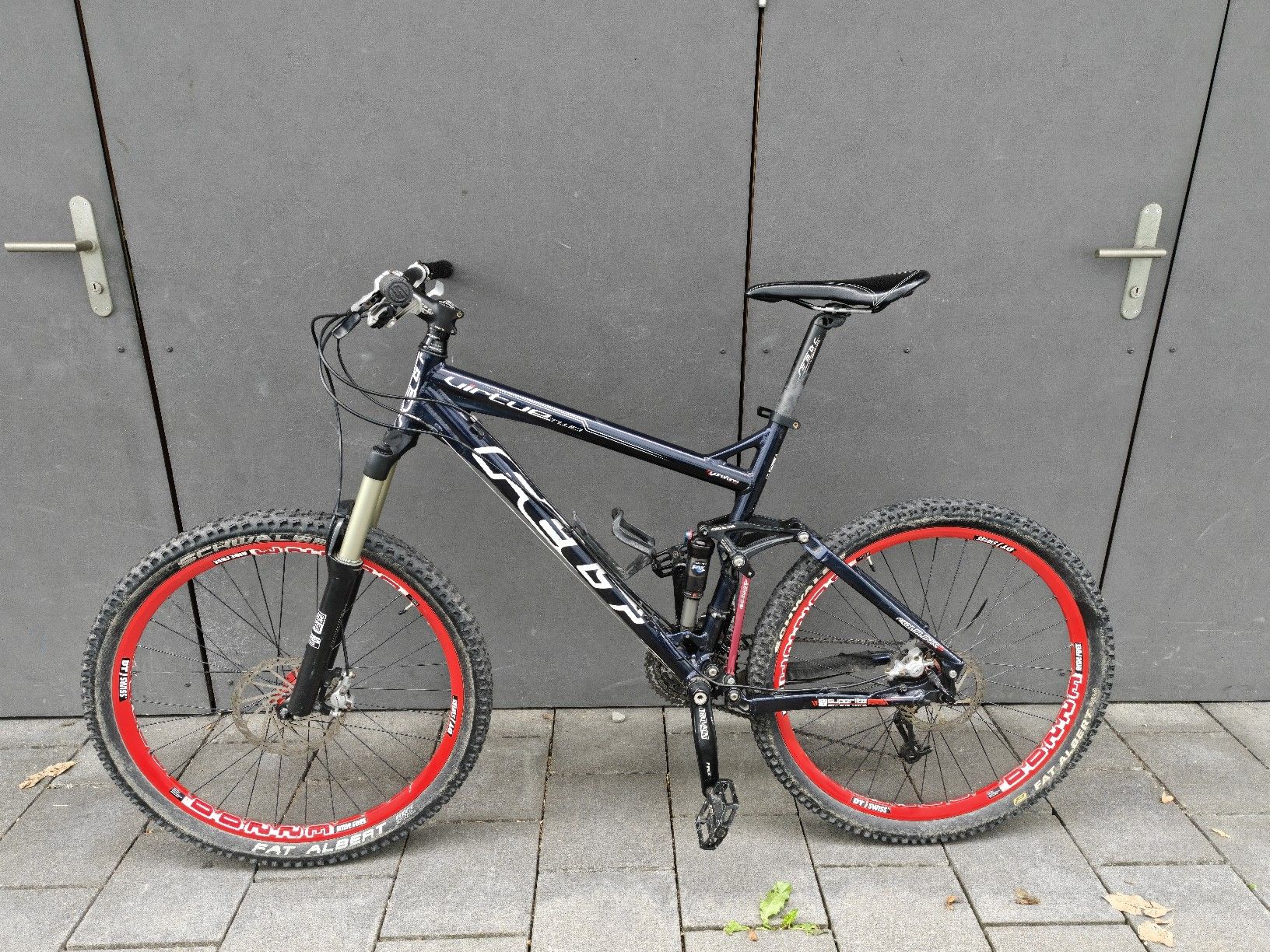Felt Biciclette: Felt Virtue 2 Fully-Mountainbike – Usato da Luzern venduto da VanDenHoogenband