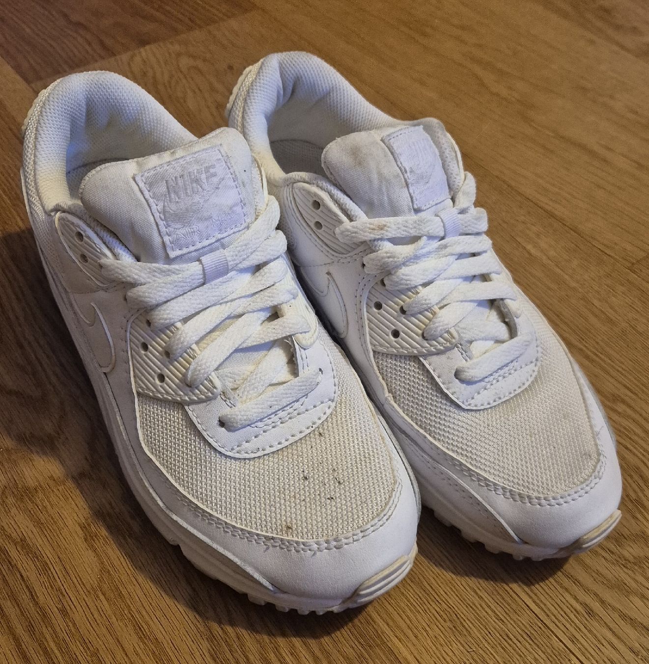 Nike Scarpe da uomo: Baskets Nike Air Max 90 blanc taille 38.5 usage visible – Usato da Muraz (Collombey) venduto da let_mwf2 1