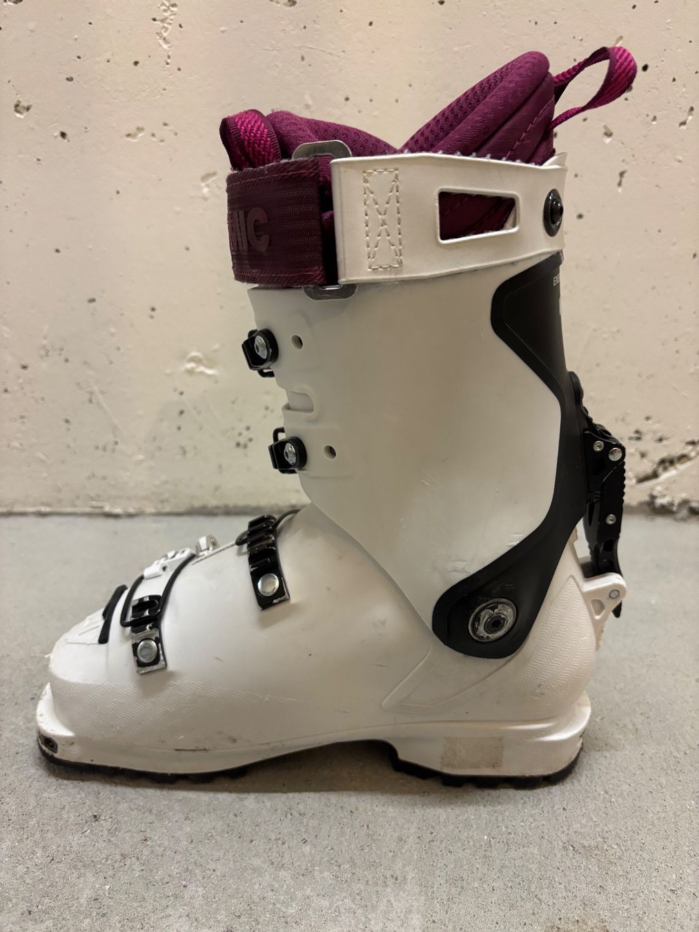 Atomic Scarpe da donna: Atomic Hawk 110 UltraXTD Skitourenschuh 24.5 – Usato da Chur venduto da eli_9xkz 3