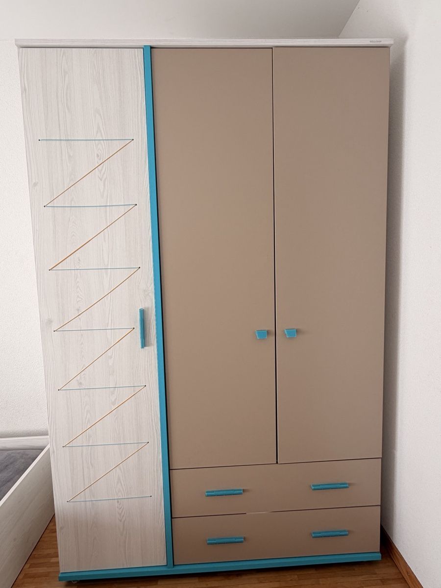Schränke: Schrank  – Gebraucht aus ebikon von eslem 4