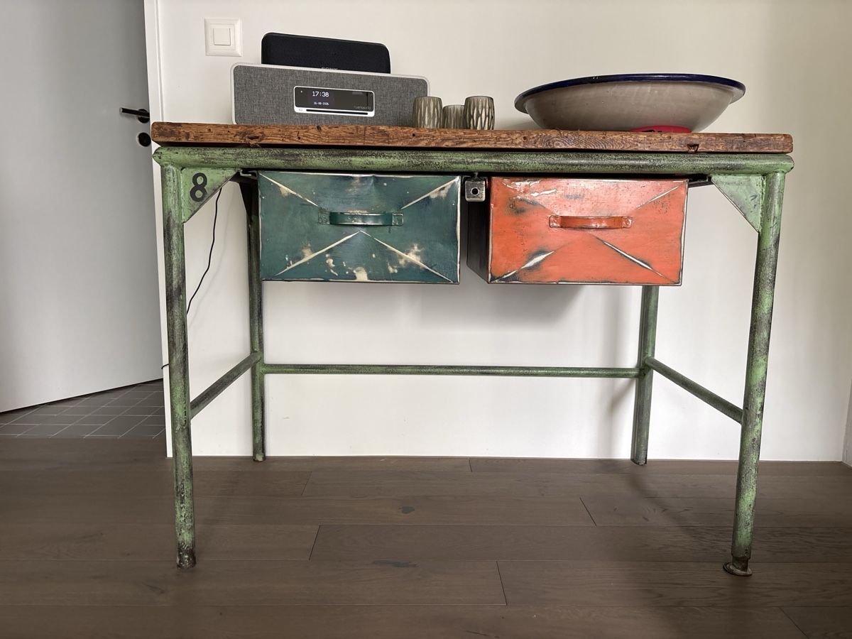 Schreibtische: Industrie Worktable original – Gebraucht aus Zürich von son_v6v6