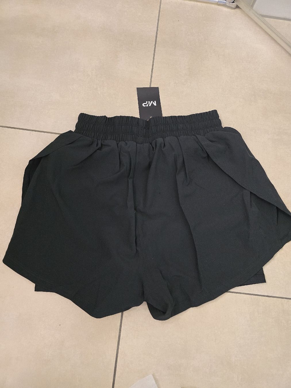Leggings: Shorts mit Leggings - Grösse S – Neuf avec emballage d'origine à Rickenbach b. Wil par Kth_v8