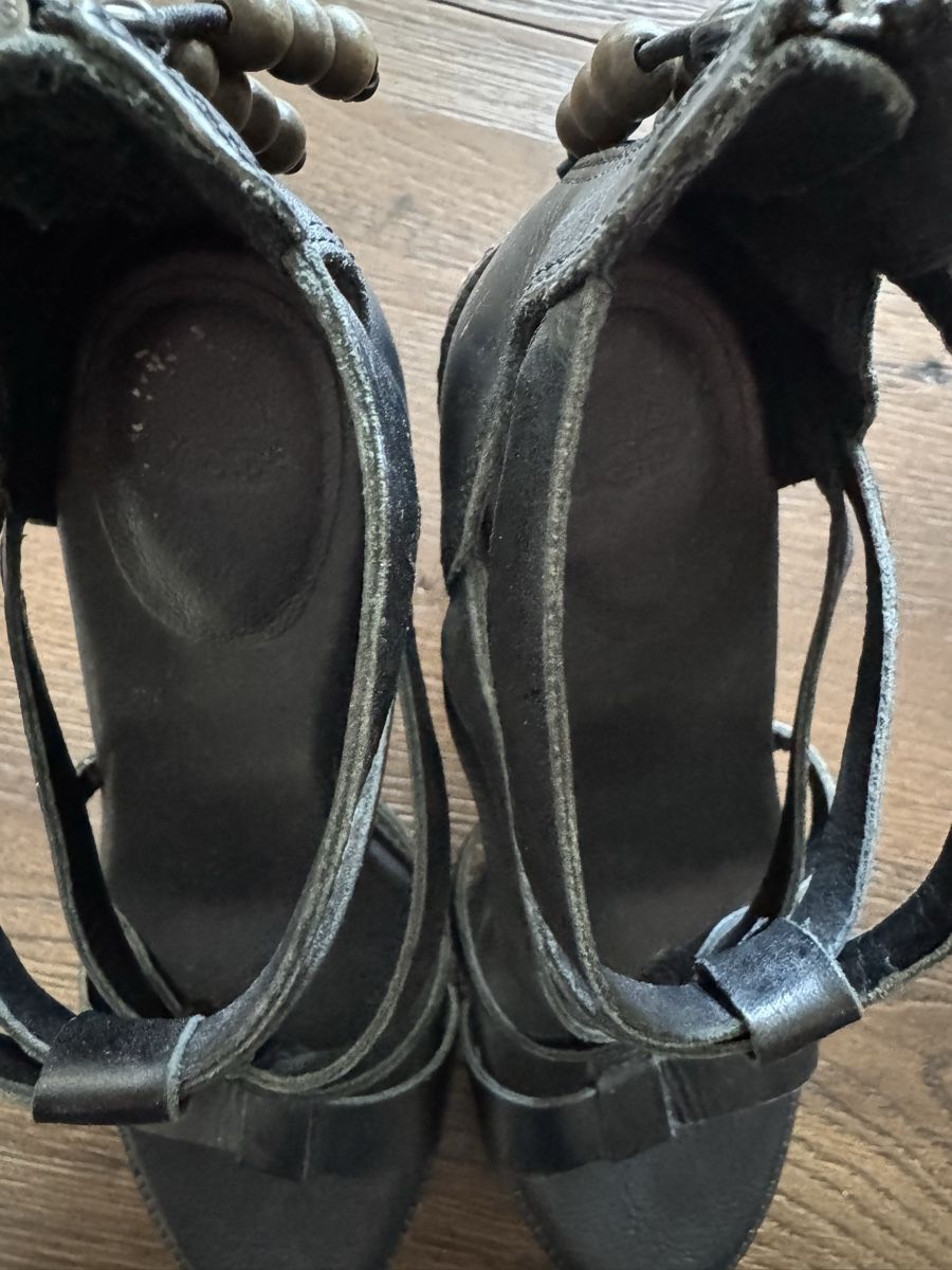 Ugg Scarpe da donna: UGG Schuhe Gr W7/38 schwarz – Usato da Bottighofen venduto da Swisssu11 3