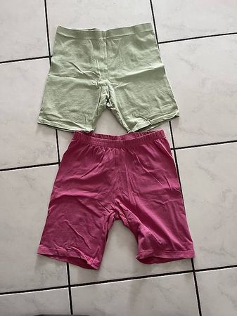 Kurze Hosen Leggins 146/152