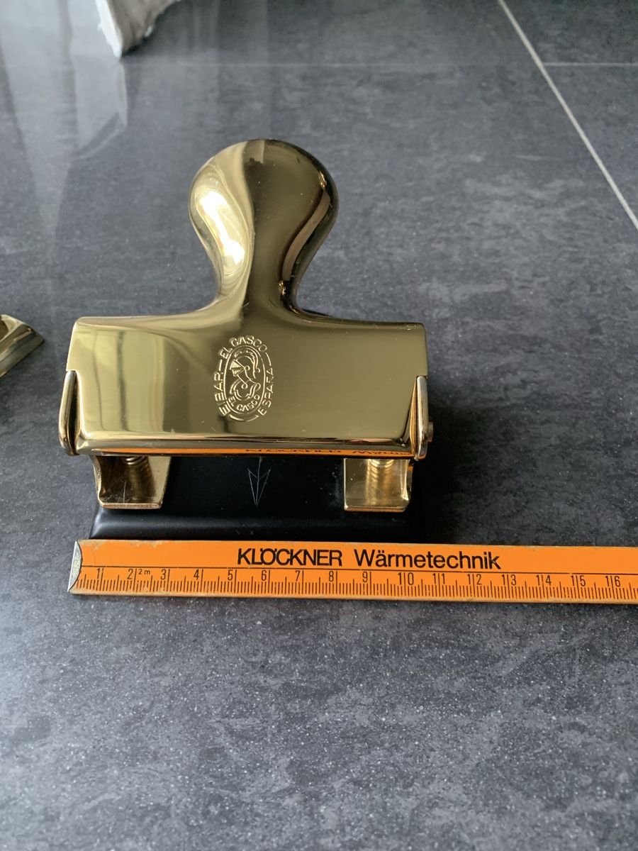 Set di tavolo e panche: Bueroartikel – Usato da Bergdietikon venduto da zor_856j 1
