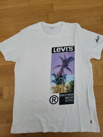 Levis Shirt