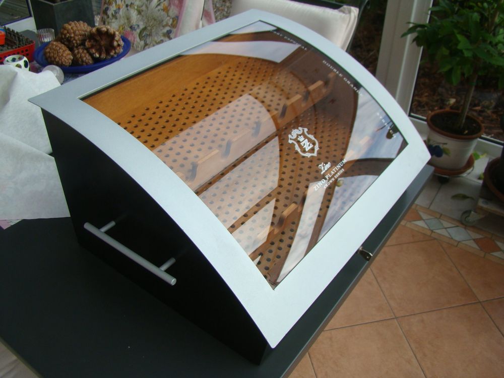 grosser Humidor Restaurant Zino Davidoff Crown Series rar Kaufen