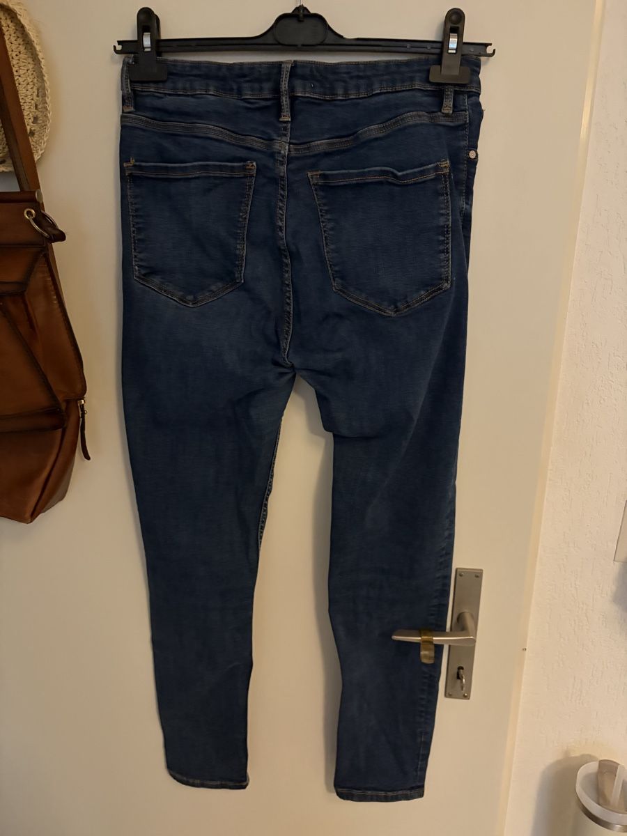 Mango Jeans: Jeans Hose – Usato da Olten venduto da edona_muslija 4