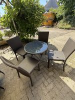 Gartentisch mit 4 Stuehlen Kunststoffgeflecht guter Zustand