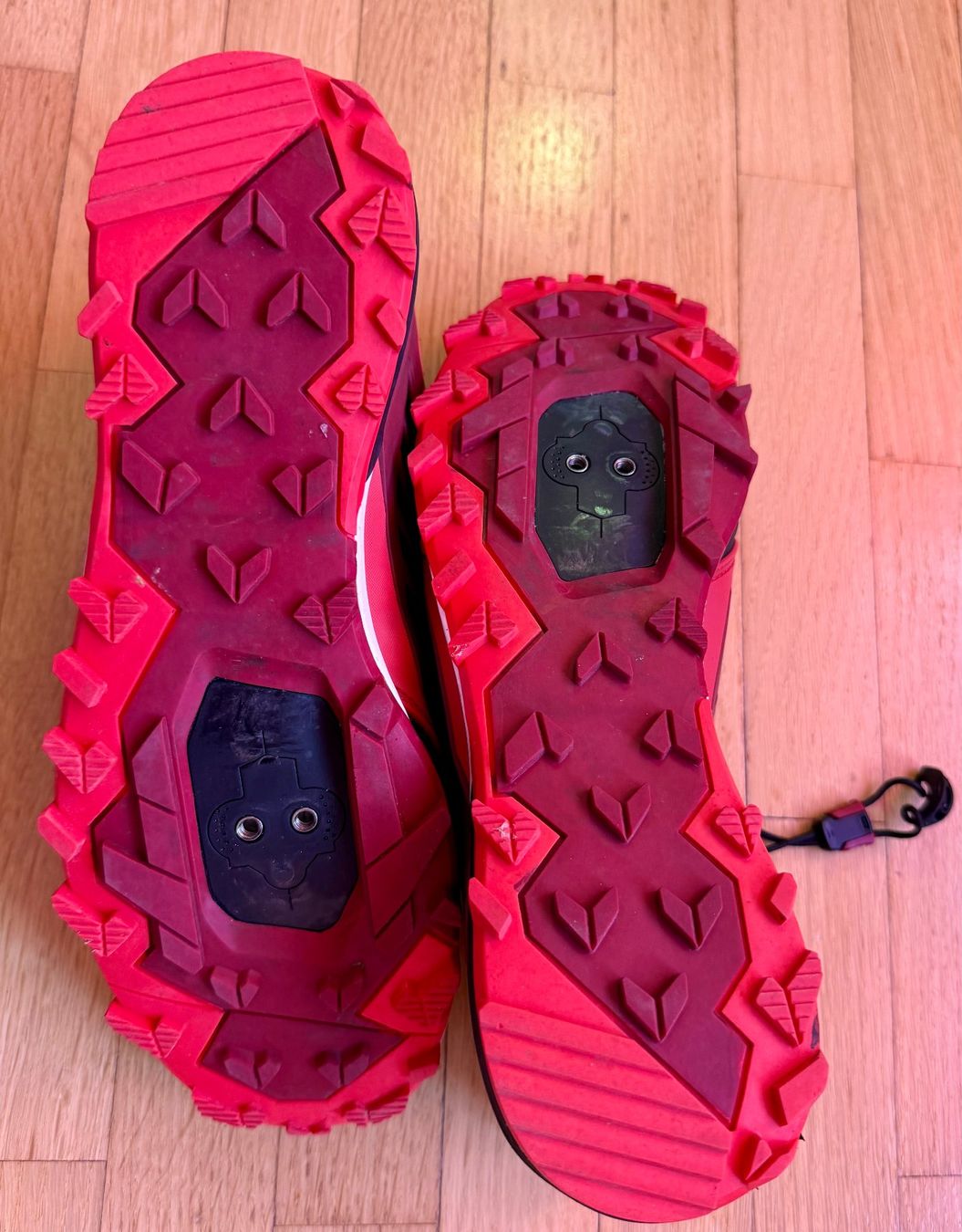 Herrenschuhe: Fahrrad Schuhe Rockrider Rot – Gebraucht aus Dübendorf von Platino1 4
