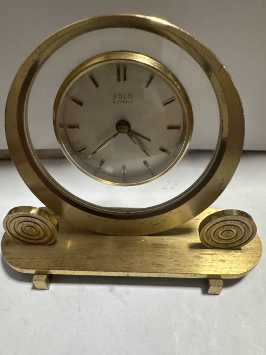 Stand- & Wanduhren: Horloge de table dorée SOLO 40-60 – Gebraucht aus La Chaux-de-Fonds von lida2005 1