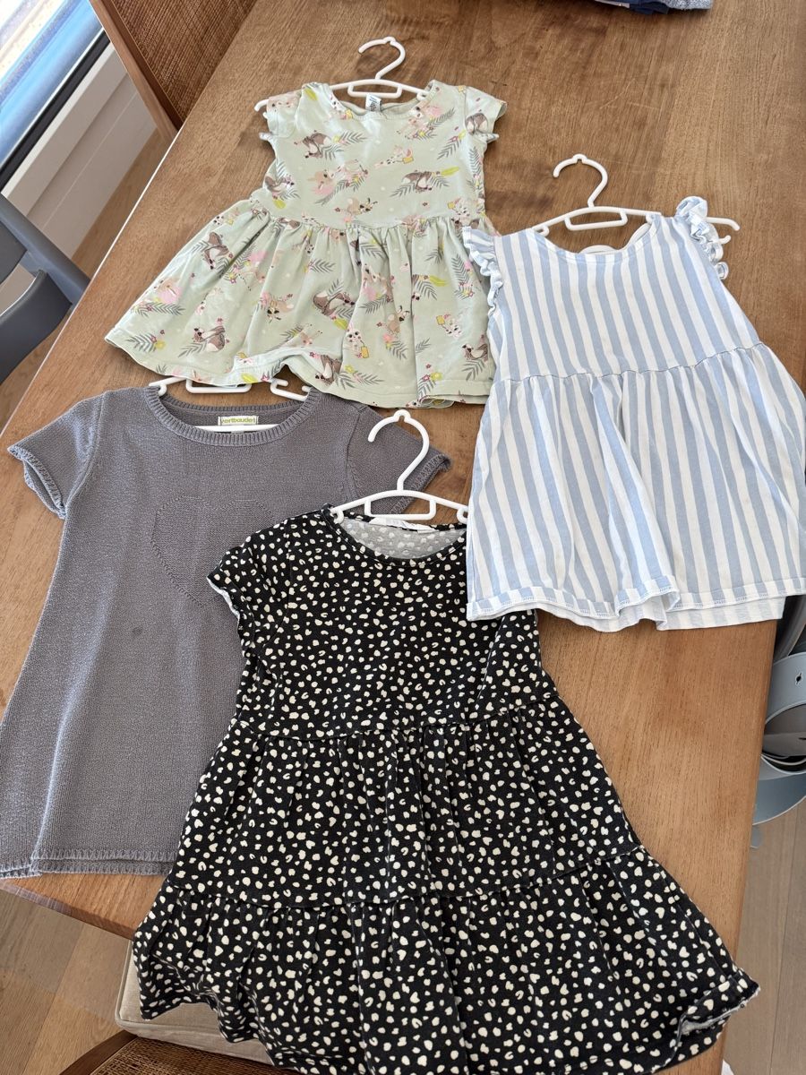 Kleiderpakete & -sets: Paket mit Mädchenkleider Gr.92/98 – Gebraucht aus Baar von LiliMM 8