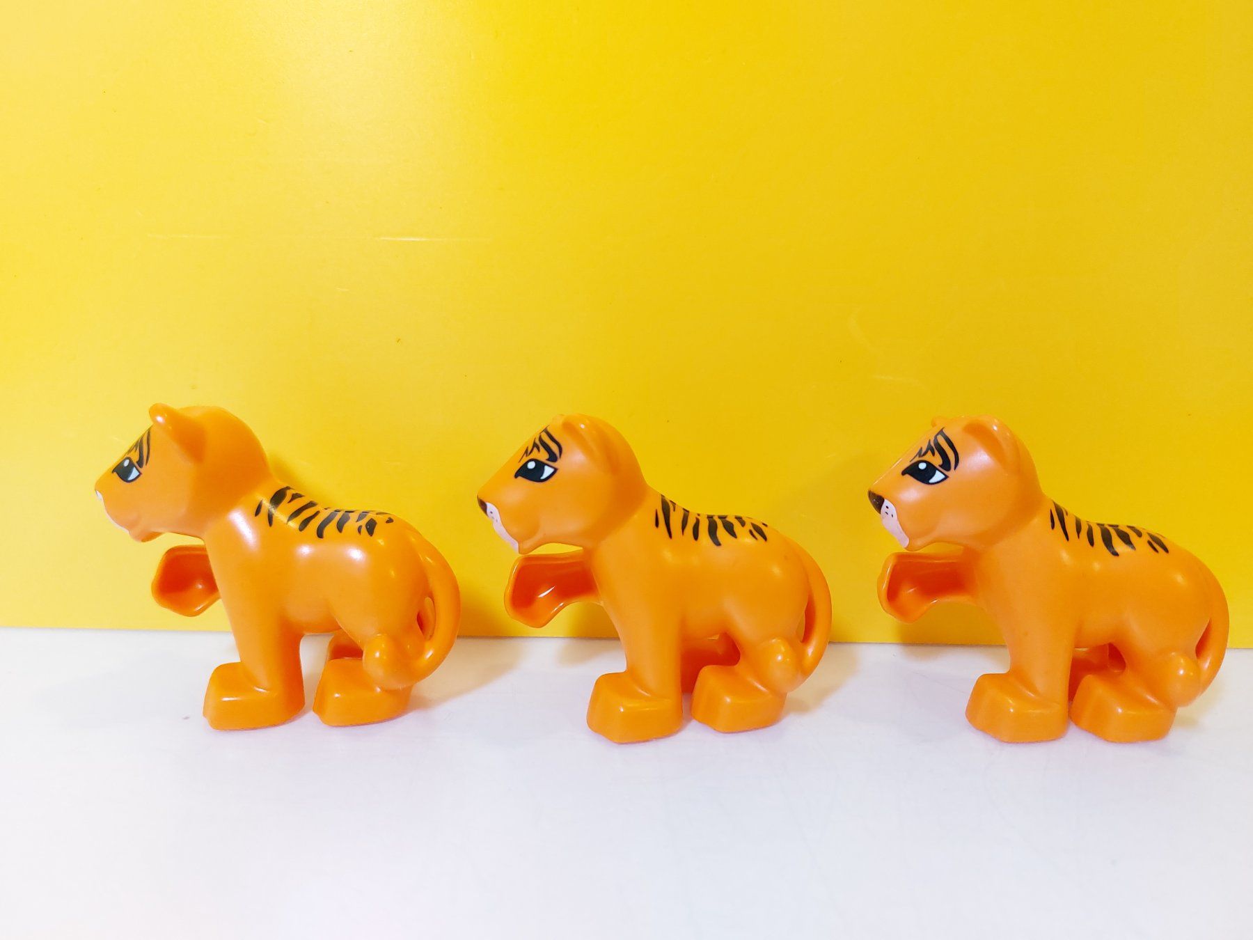 Lego Kit di costruzioni: LEGO Duplo 3x Tiger / Tigerbabys – Usato da St.Gallen venduto da TinasBauundSpiel 1