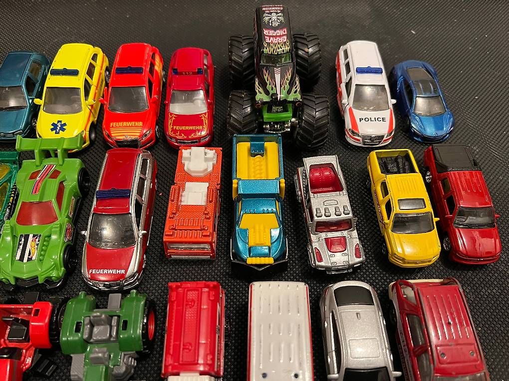 Giocattoli: 33 Matchbox Spielzeugautos – Usato da Hirschthal venduto da rooblue 1