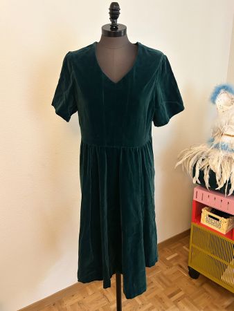 Handgemachtes Samtkleid dunkelgrün – ca. Grösse M