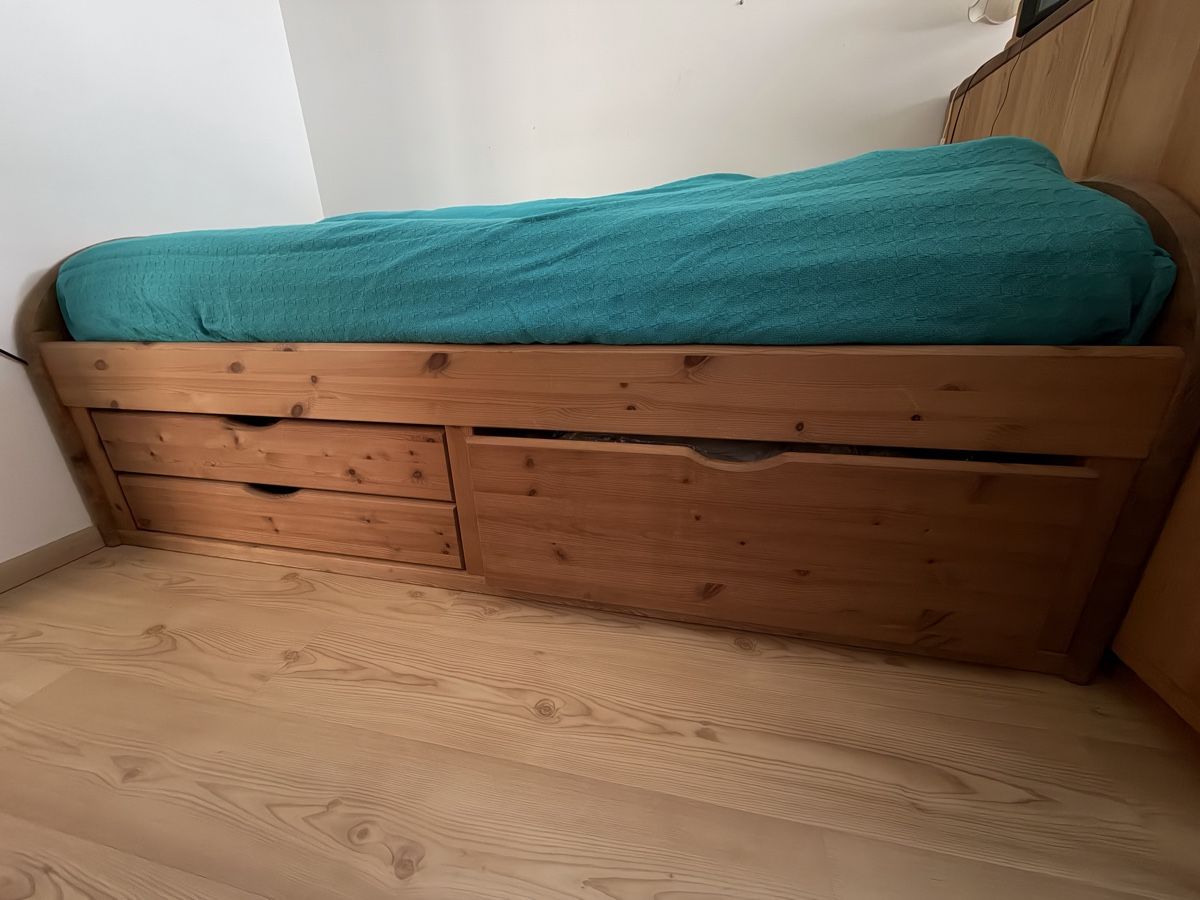 Betten: Bett mit Schubladen – Gebraucht aus Celerina von jora08 1