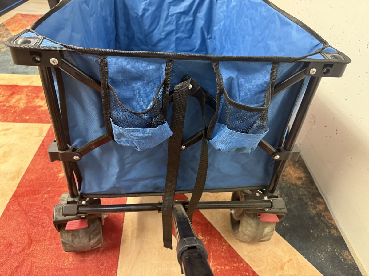 Rimorchi: Leiterwagen Bollerwagen Strandwagen – Usato da Strengelbach venduto da Cwilliams 1