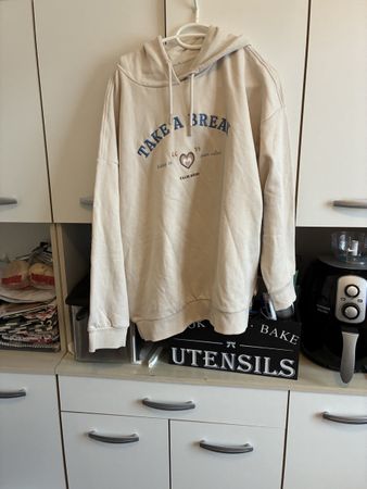 Pullover mit Kapuze