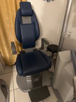 Refraktionseinheit mit Stuhl