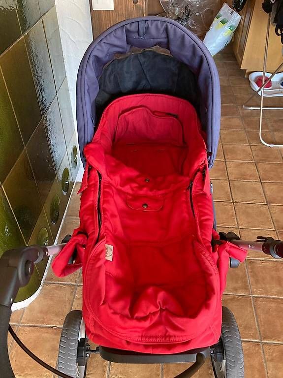 Teutonia Carrozzine: Kinderwagen  und Buggy – Usato da Steffisburg venduto da Funki01 2