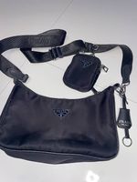 PRADA NYLON SCHULTERTASCHE MIT MINI-POUCH