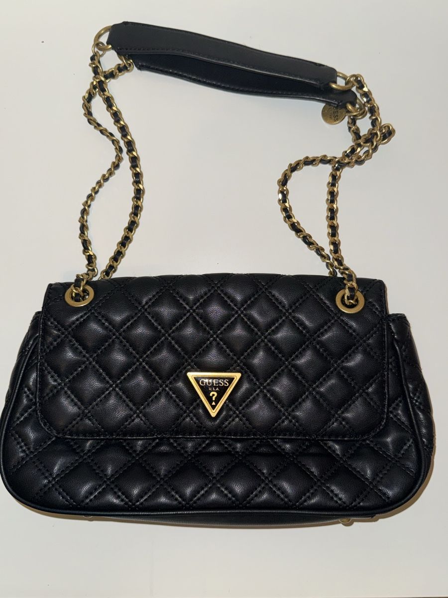 Guess Borse da donna: GUESS GIULLY Handbag – Usato da Les Avanchets venduto da ang_qqx6