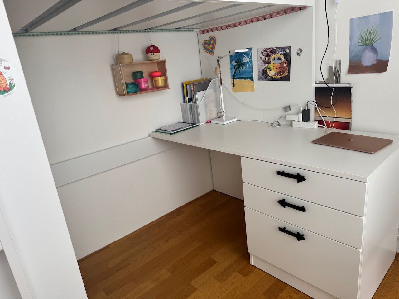 Ikea Letti: Child Loft bed with desk and storage space – Usato da Basel venduto da vre_b5r8 2