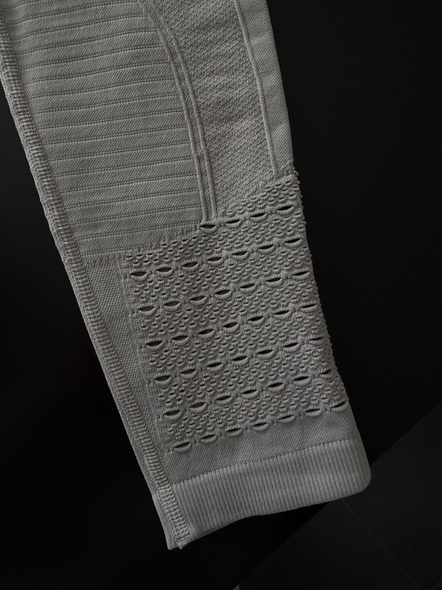 Gymshark Leggings: Gymshark hellgraue Sport-Leggings – Nuovo (secondo la descrizione) da Horgen venduto da sastic 1