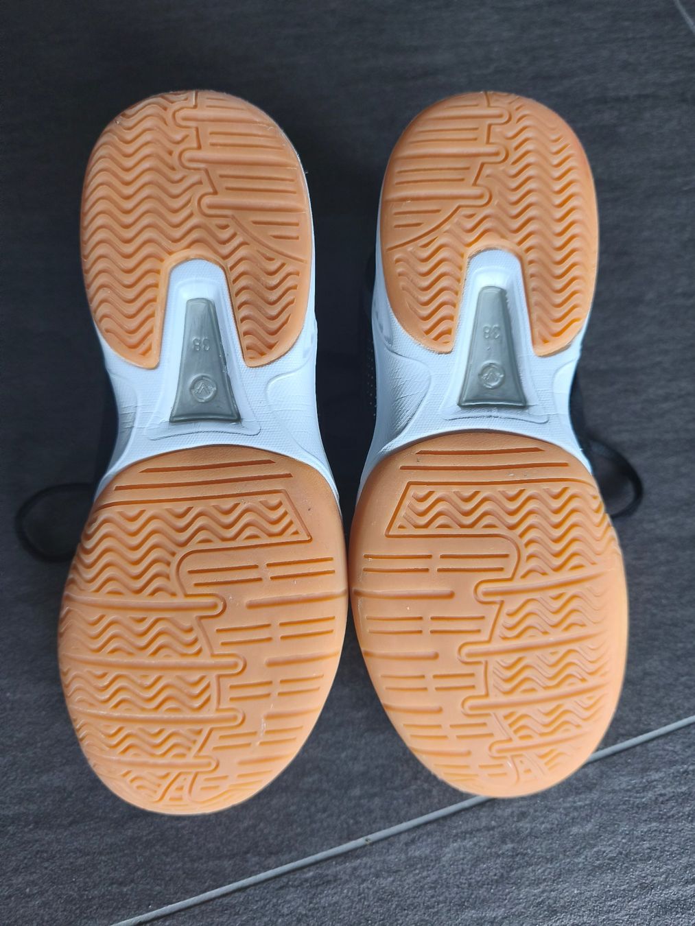 Victory Schuhe für Jungen: Hallenschuhe Victory - Grösse 38 – Gebraucht aus Jegenstorf von Juchlistock 3