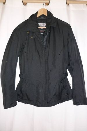 Motorradbekleidung Jacke und Hose