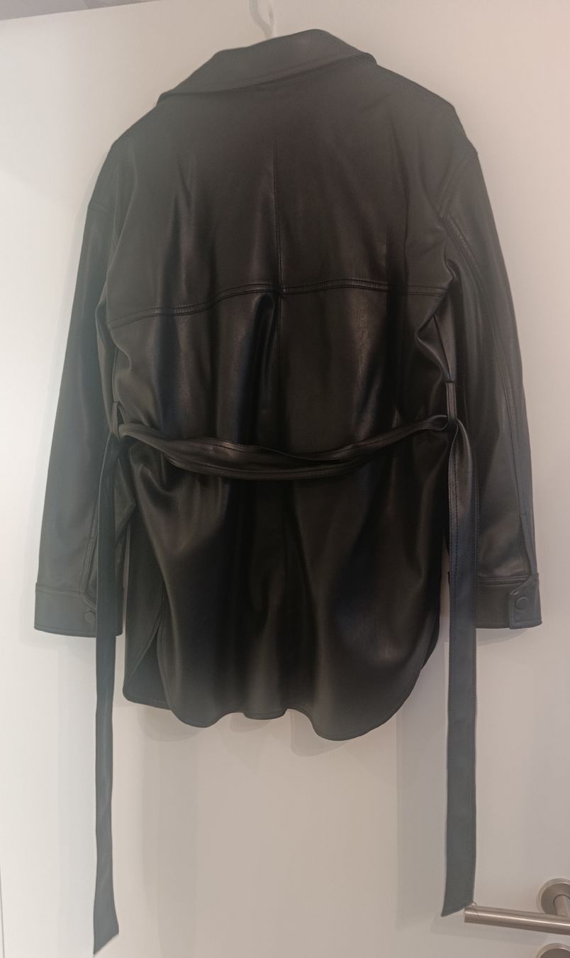 Zara Camicette: Bluse/Jacke in Lederoptik Gr. 34 – Usato da Dietikon venduto da iksan 5