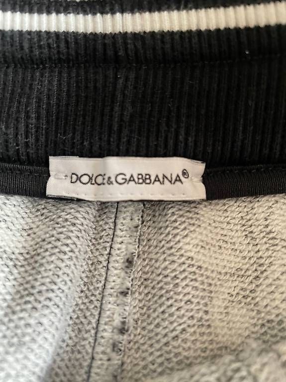 Dolce & Gabbana Pantaloni: Short Dolce e Gabbana 12-13 anni – Usato da Claro venduto da fru_fn7k 2