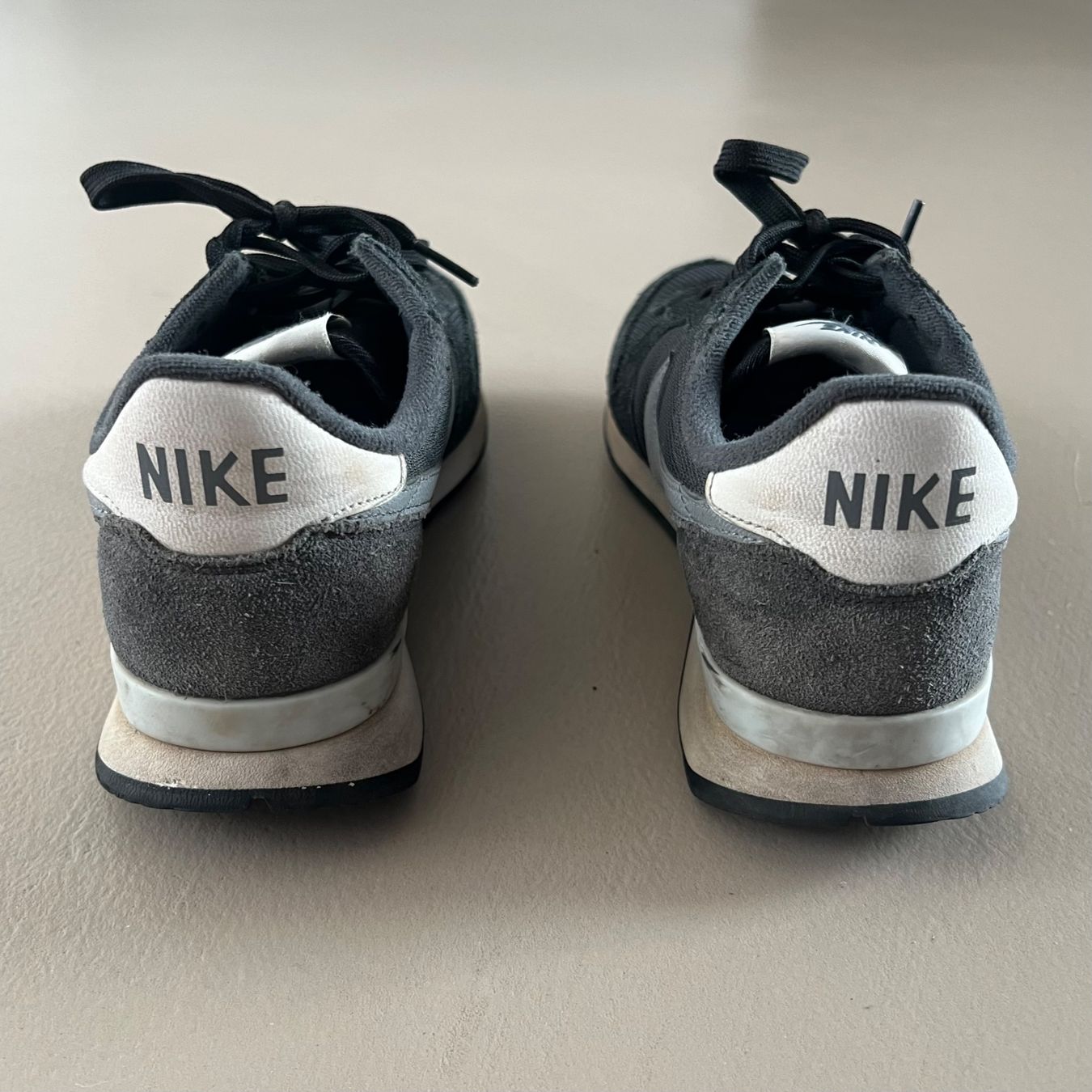 Nike Scarpe da donna: NIKE Sneakers 🖤 – Usato da Zürich venduto da ClosetQueen 6