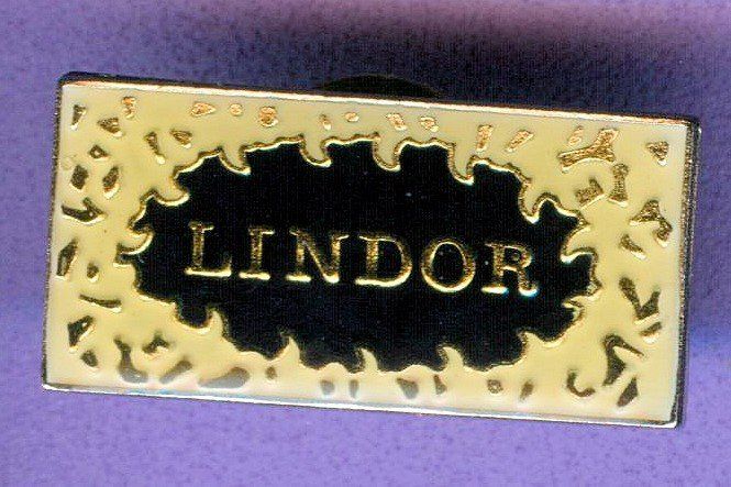 Plaketten & Abzeichen: Lindt  LINDOR – Gebraucht aus Winterthur von Sammleroase