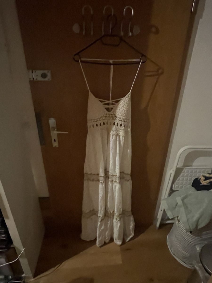 Kleider: Weisses Kleid – Neu (gemäss Beschreibung) aus Lenk im Simmental von banane50626