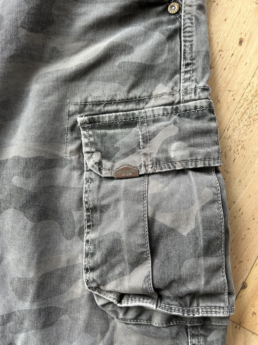 Jeans: Jeans Military Look / Cargo Hose grau Gr. 30 – Usato da St. Urban venduto da uschi73 4