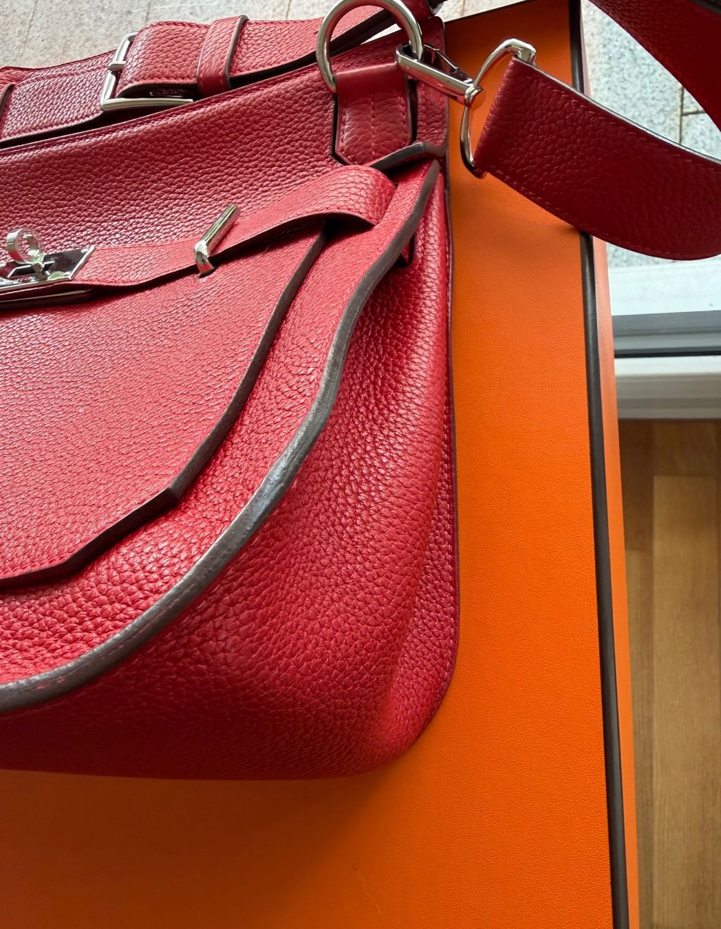 Hermès Sacs: Hermes Jypsiere 31 in Clémence Leder – D'occasion à Bäch SZ par Umniza15 5