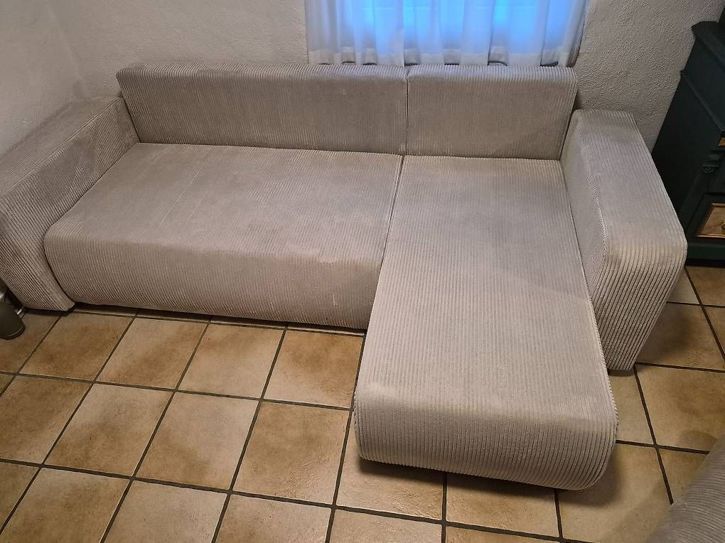 Divani: Cord Sofa  – Usato da Russikon venduto da ENA.W22 2