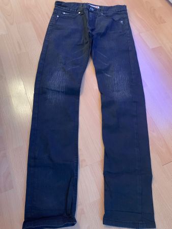 Joli jeans noir Driver taille 30 ou 42cm